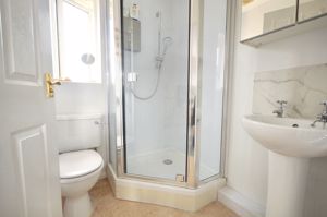 Ensuite- click for photo gallery